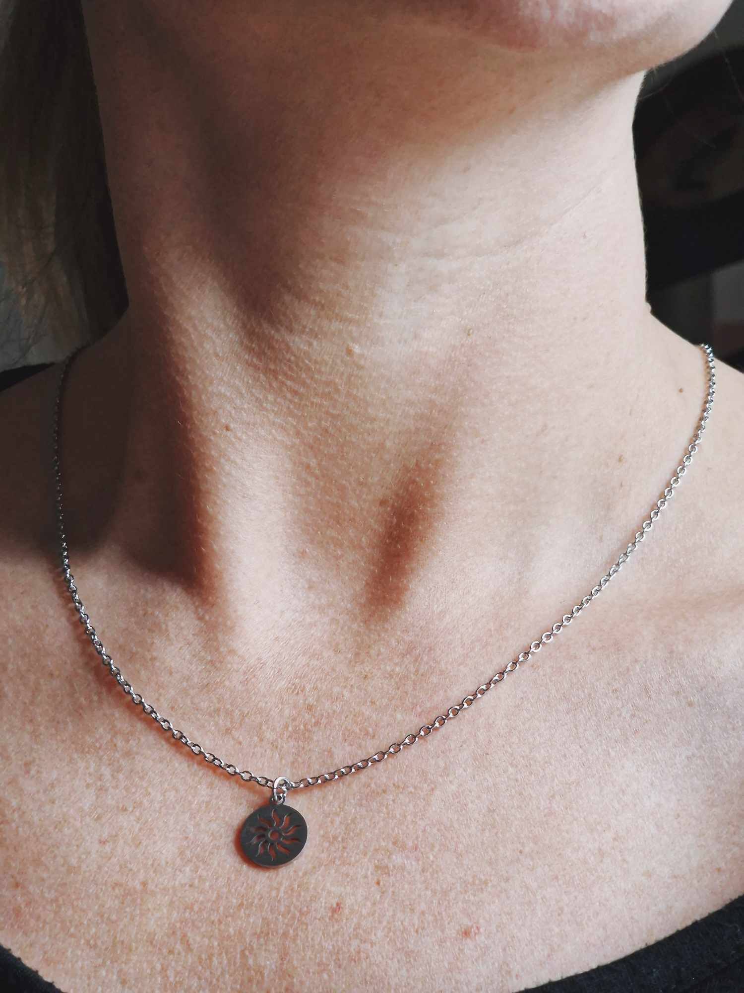 neckelss hanna