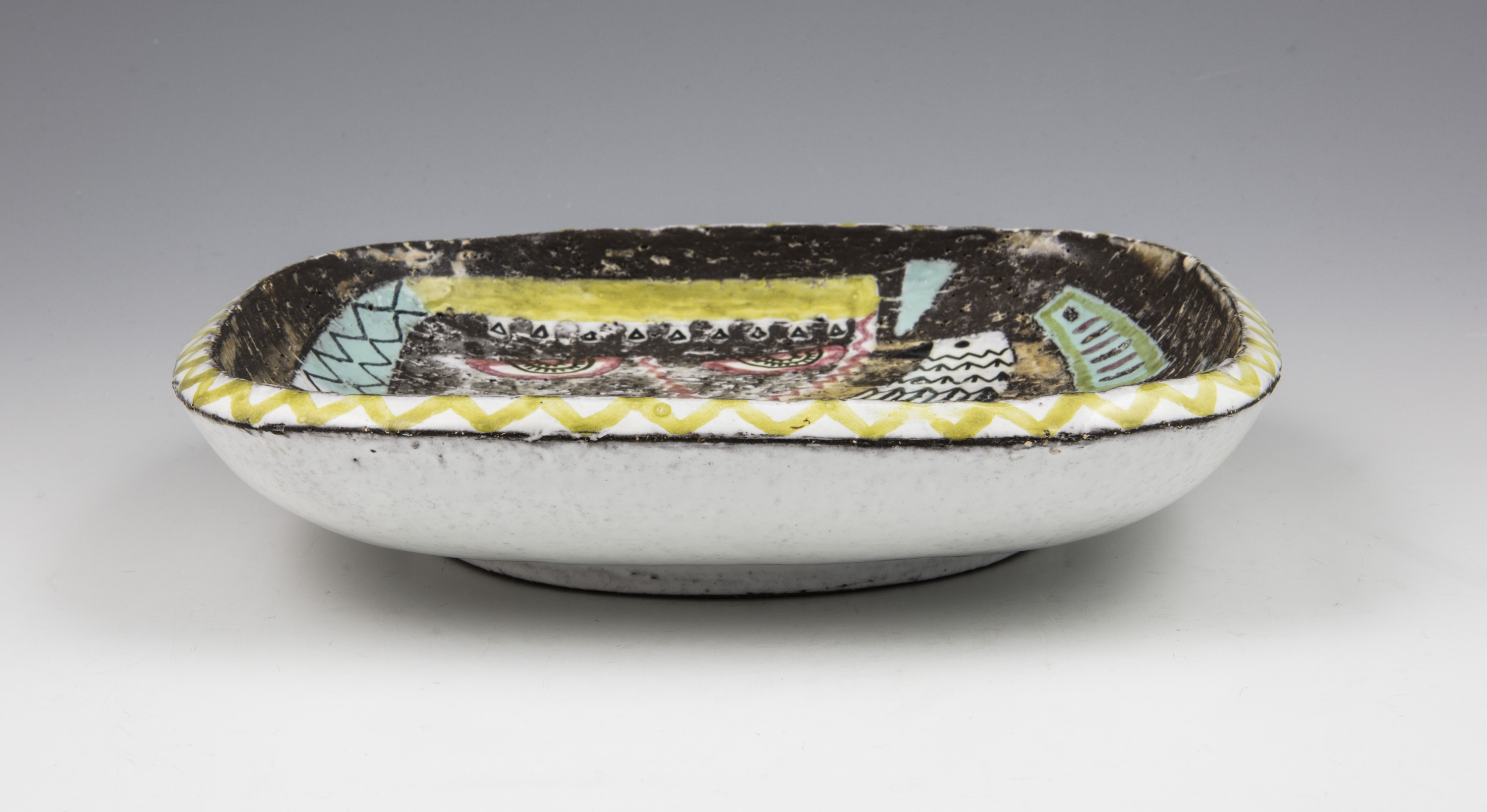 Plate / Bowl no. 4068, Decor B - 4