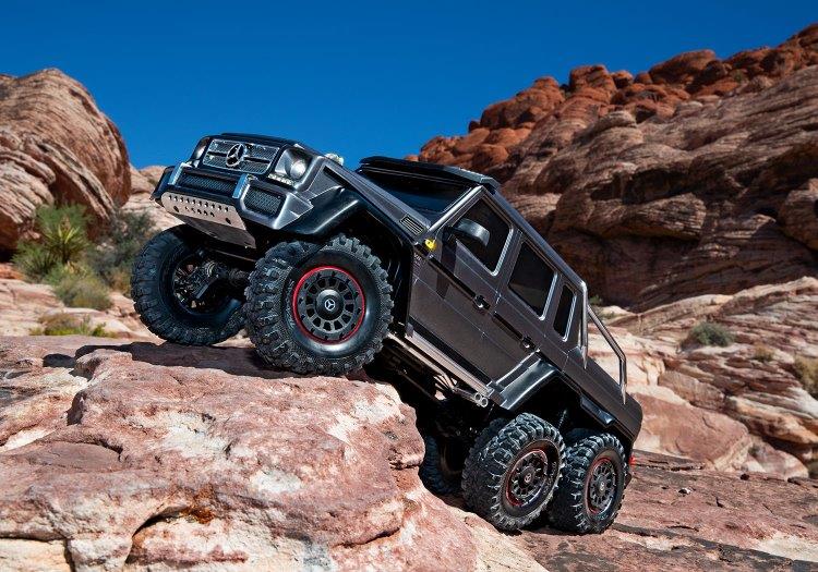 Traxxas TRX-6 Mercedes-Benz G63 AMG 6X6 TQi RTR Clipless Silver - 11