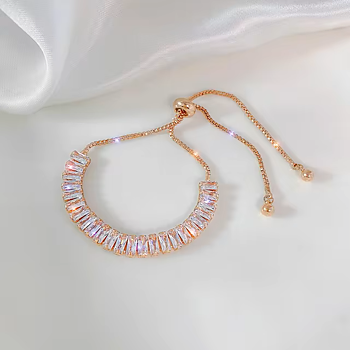 Armband med Cubic Zirconia och i 18K Roséguldplätering