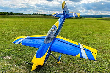 ExtremeFlight 104tum Edge 540T Blue/Yellow 2,64m