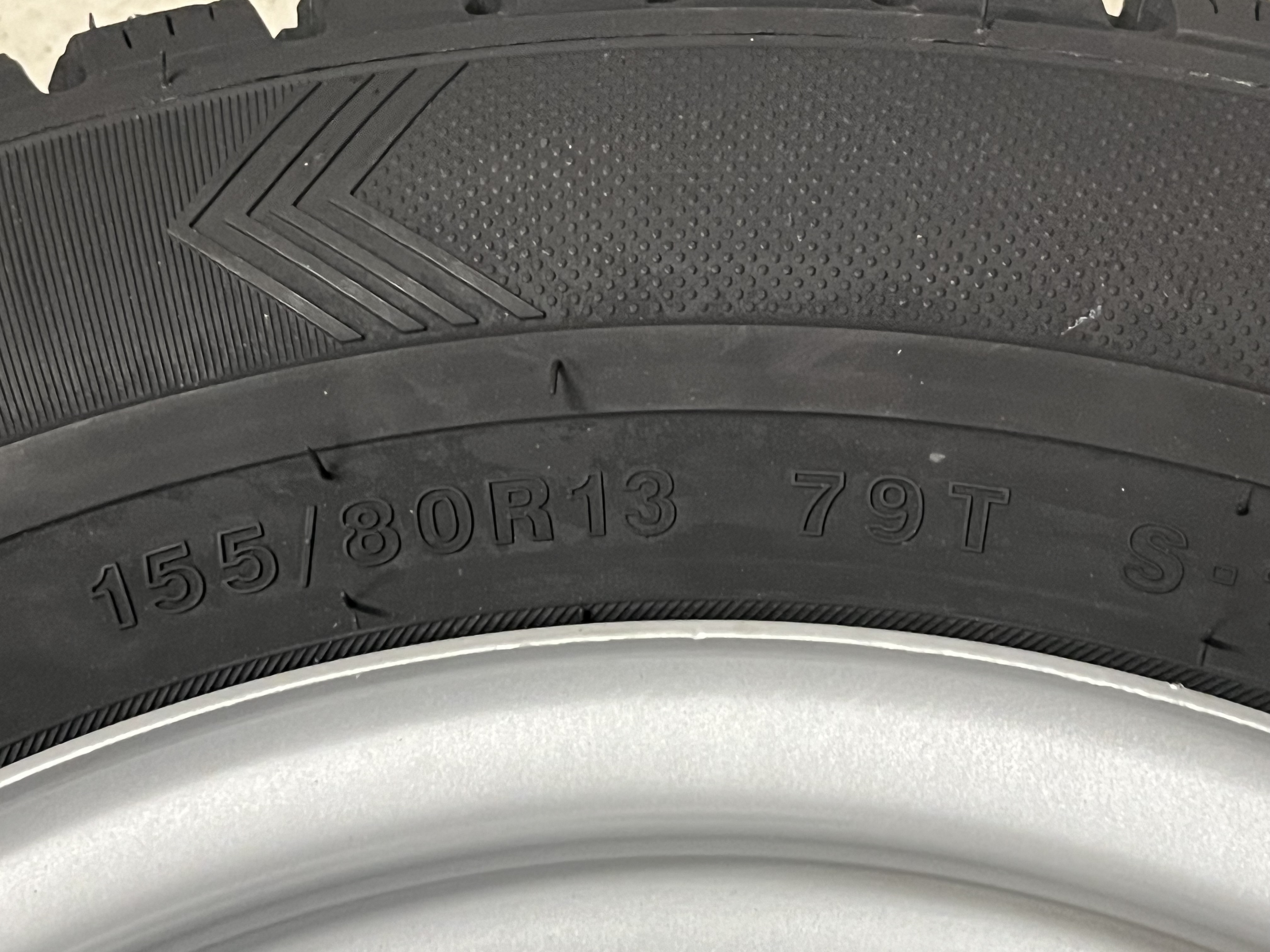 Dubbhjul 155/80 R13  4 bult lagerrensning - 3