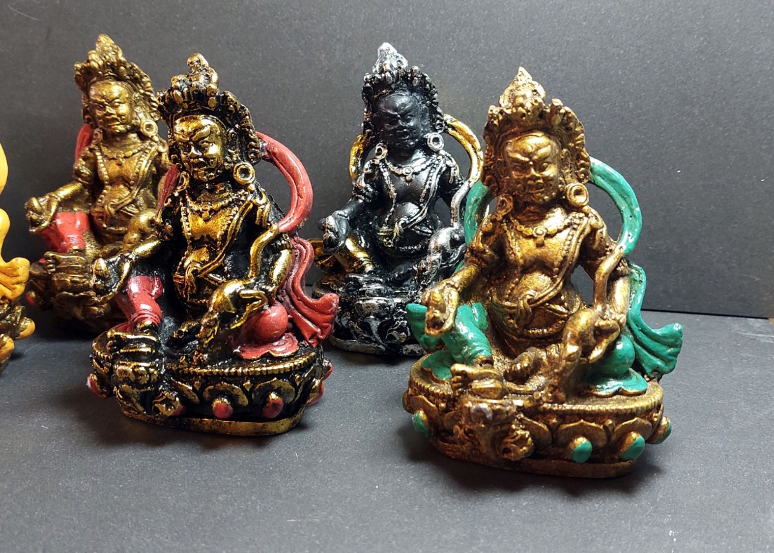 Tibetansk Jambhala ( Bodhisattva) - Gudomen för förmögenhet och rikedom - 10cm - 2