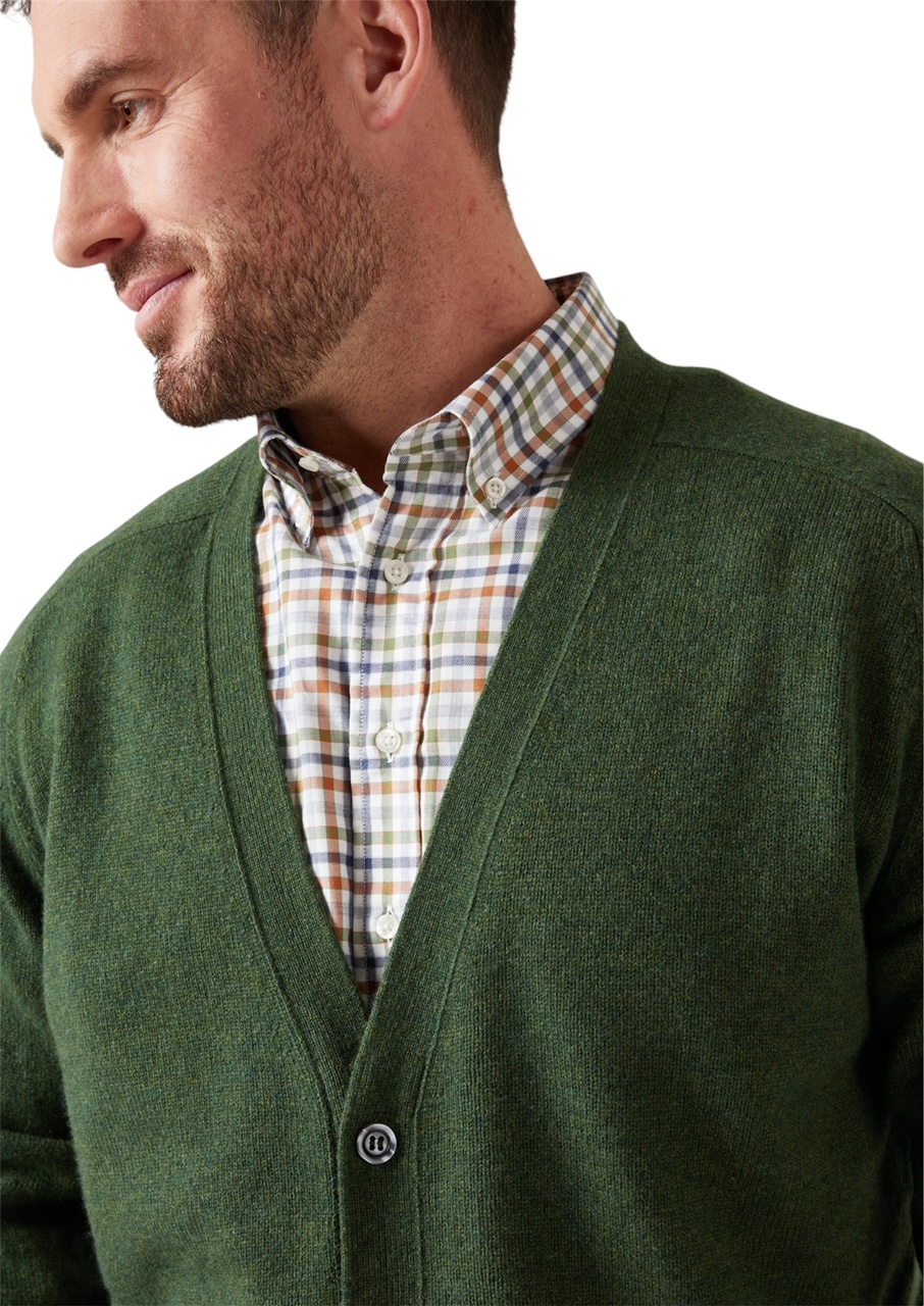 Cardigan 100 % mjuk lammull grön från Alan Paine