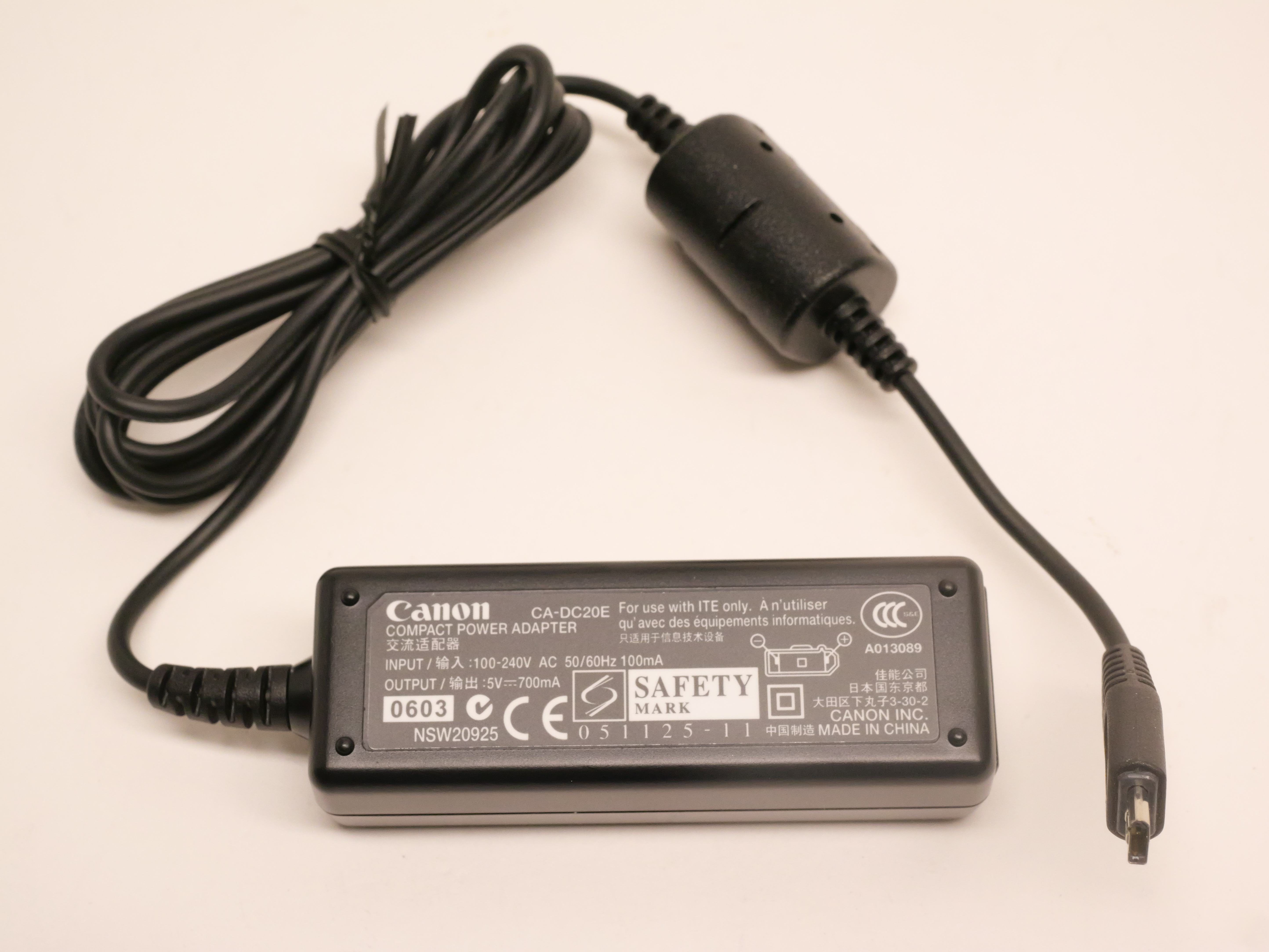 Beg. Canon DC-20E