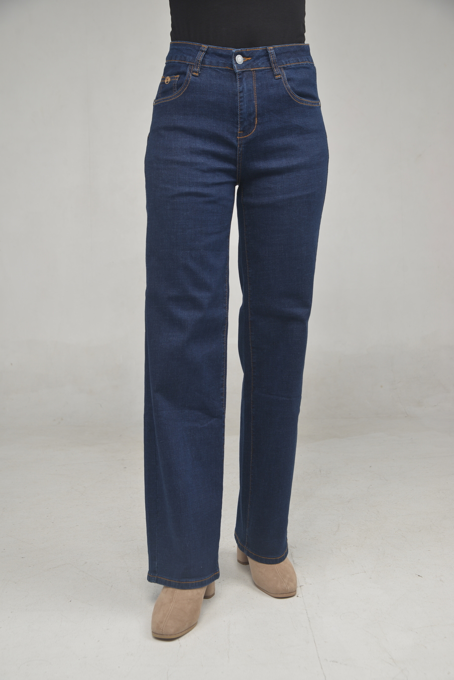 MiAmori Milano Straight Jeans