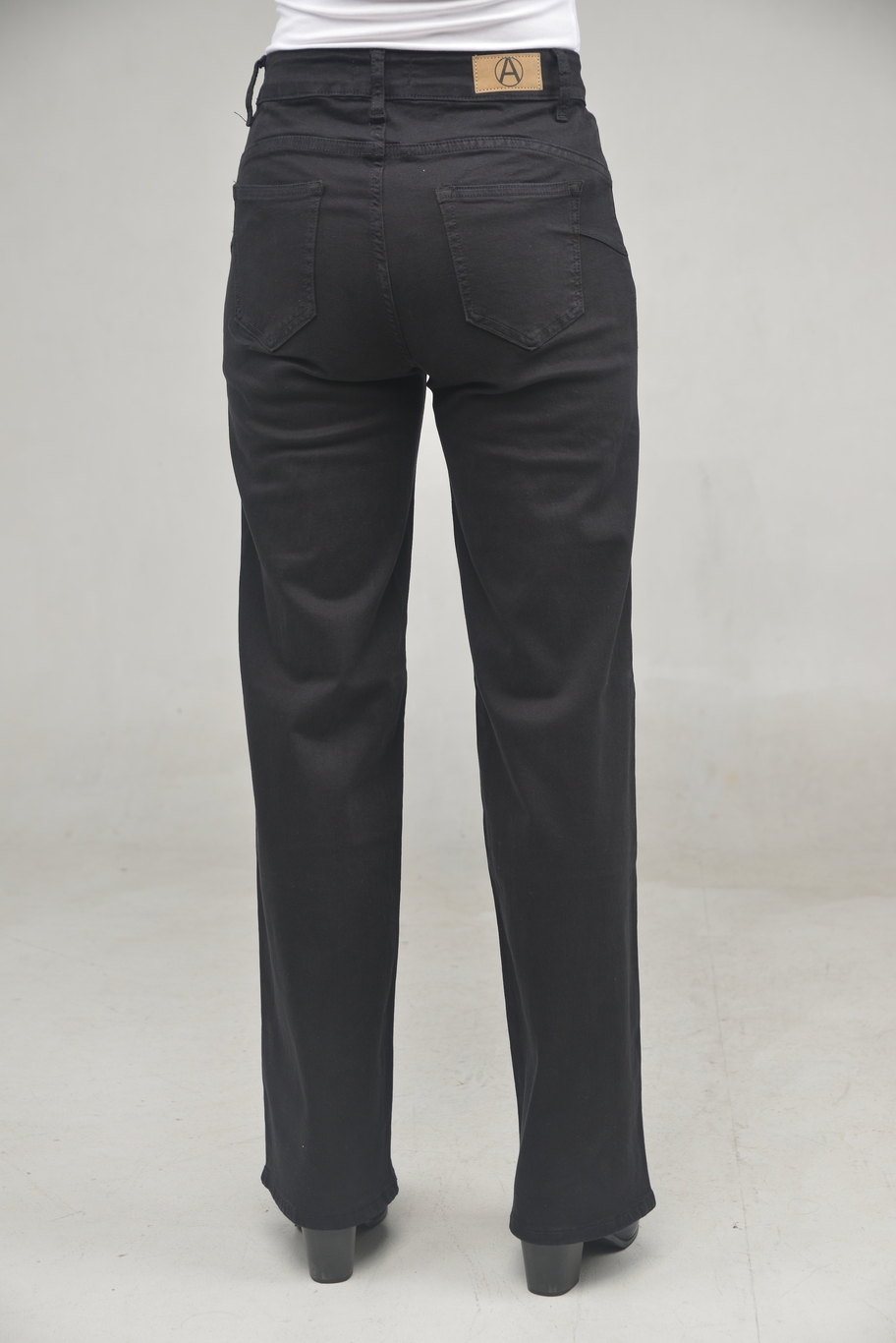 MiAmori Milano Straight Jeans - 4