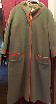 Vanja Brunzell wool coat green with red details size XL