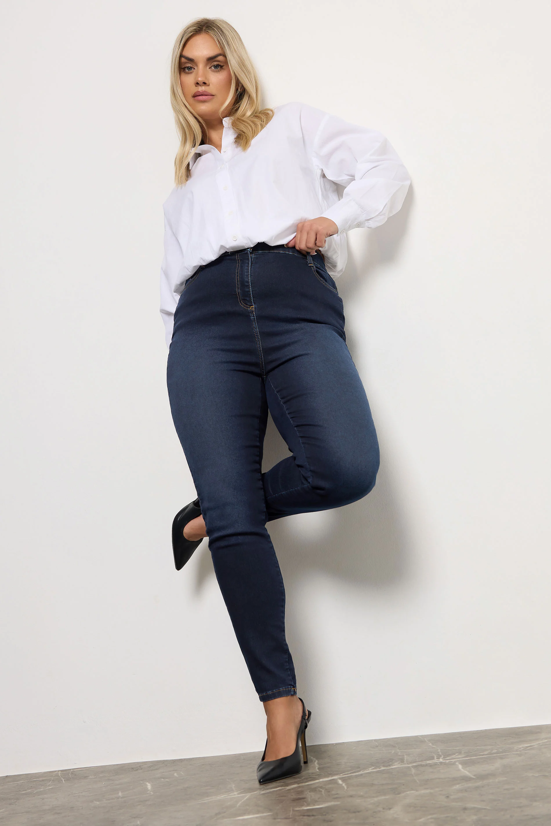 Jeans med fickor, Ava, mörk indigoblå 