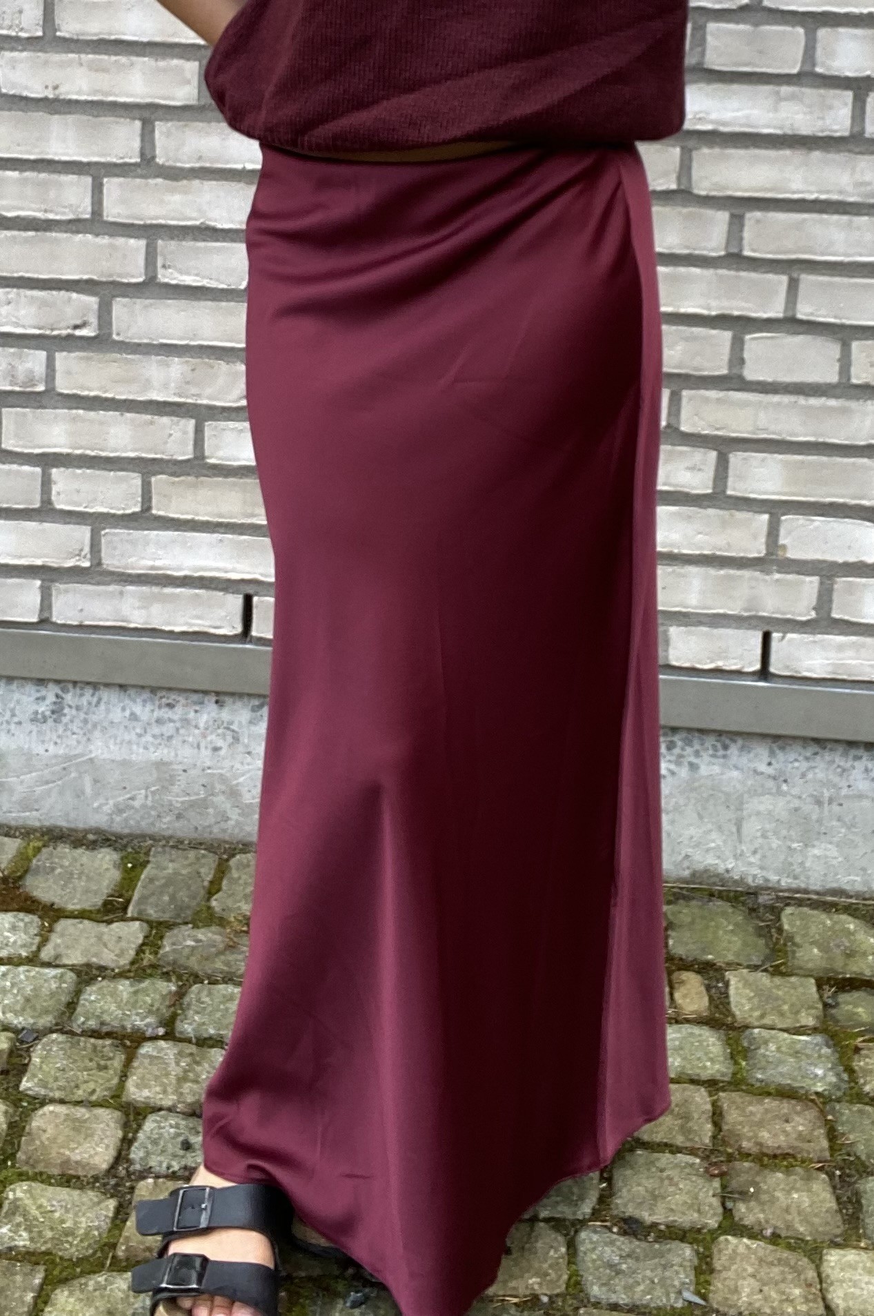 Cosy House Kjol Nellie Glansig Bordeaux