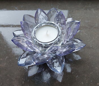 Lila (Ametist färg) Lotuslyktor - Fascetterad Kristall Glas - 14cm