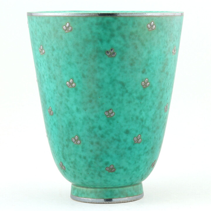 Wilhelm Kåge (Argenta 1959) Green Widening Vase with Leaf Decor 15 cm (2)