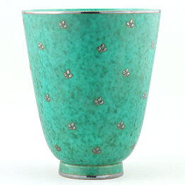 Wilhelm Kåge (Argenta 1959) Green Widening Vase with Leaf Decor 15 cm (2)