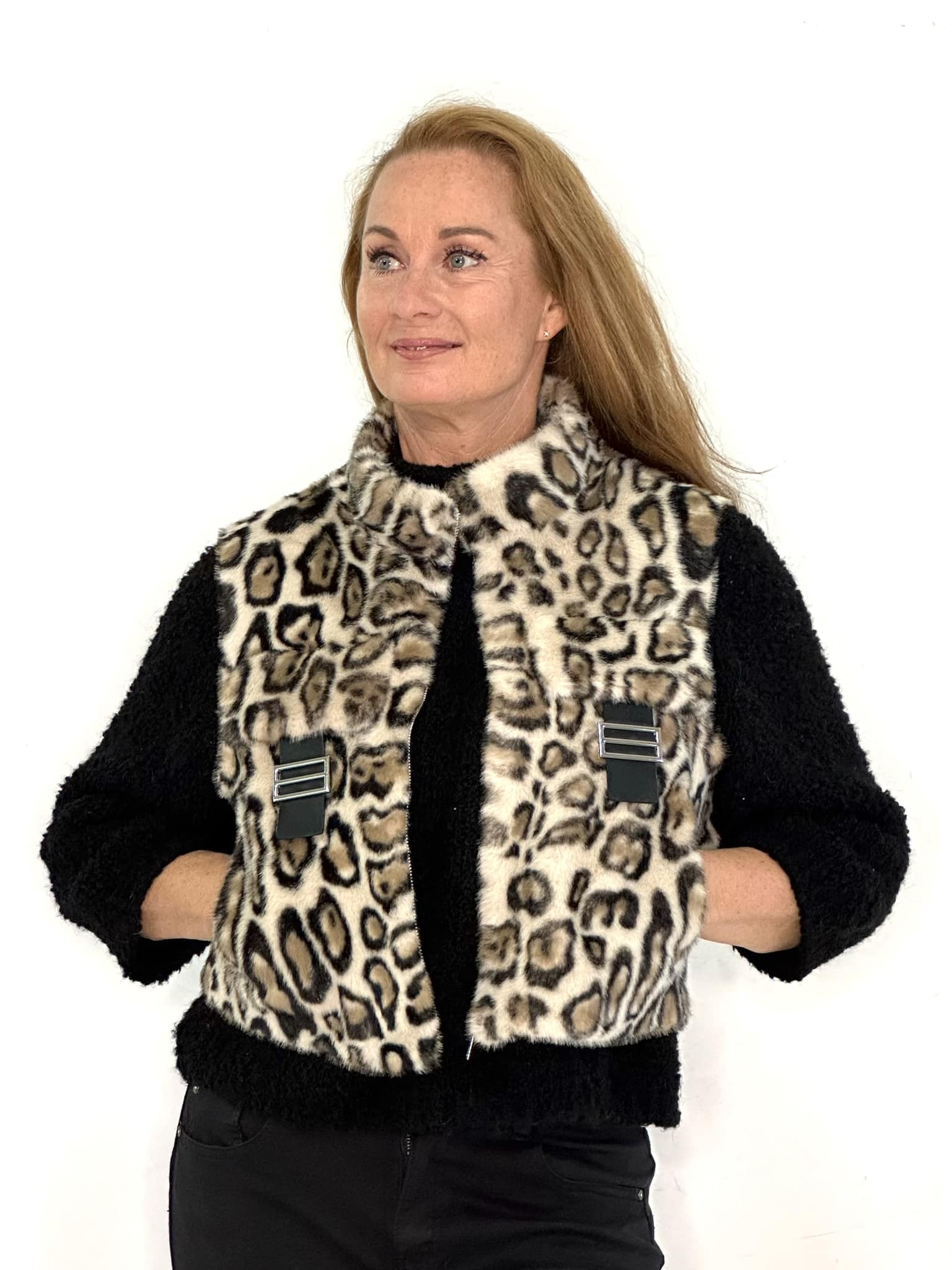 Väst / Fake Fur / Leo