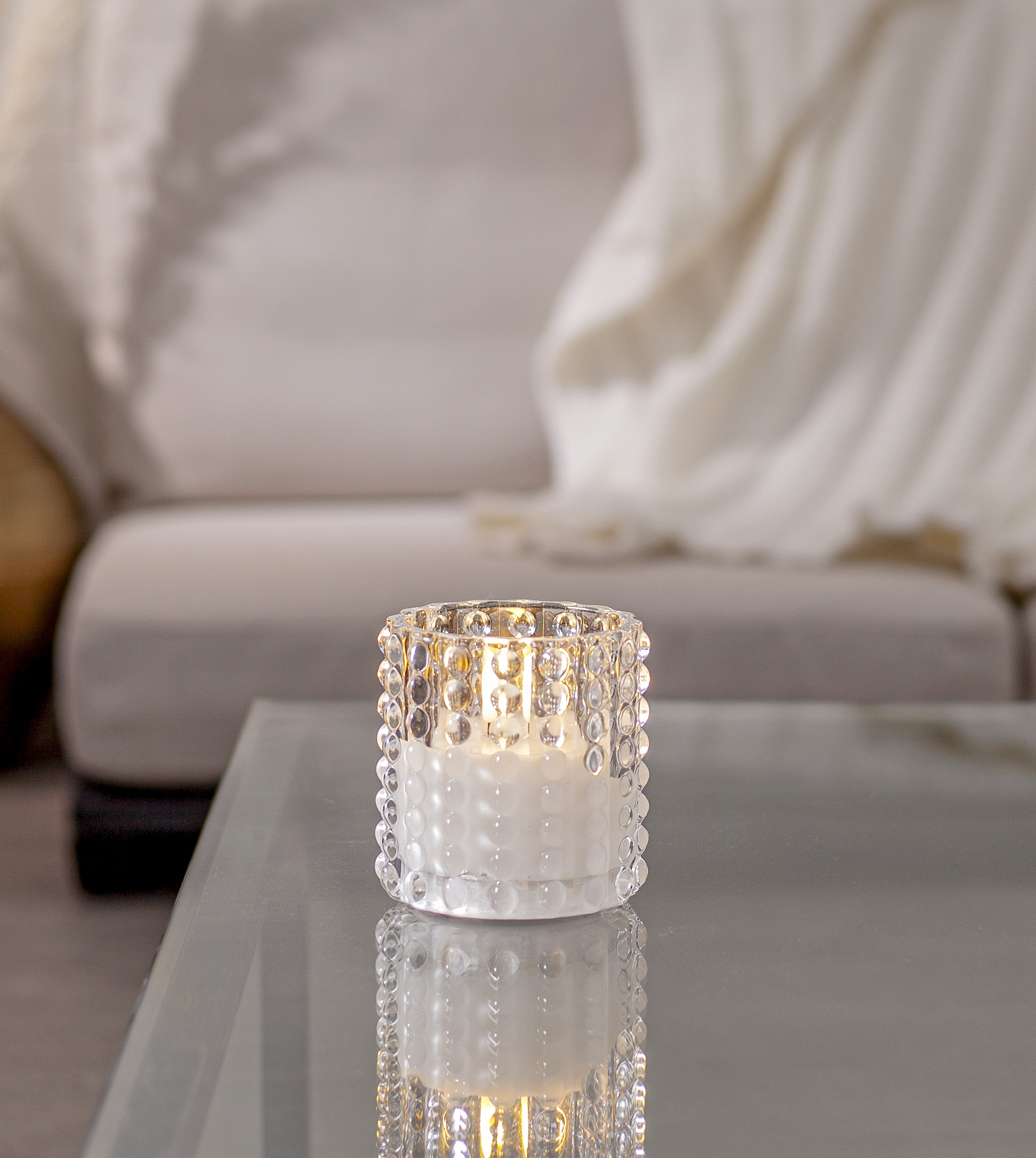 Blockljus i glas Dotty 9,5 cm. Batteriljus med timer och LED