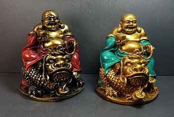 Glad Buddha på Trebent Groda med Mynt - Staty 