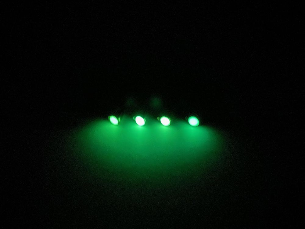 Mormyska Volfram RH Järvinen Lumine 0,9g 4mm (Självlysande) - 4