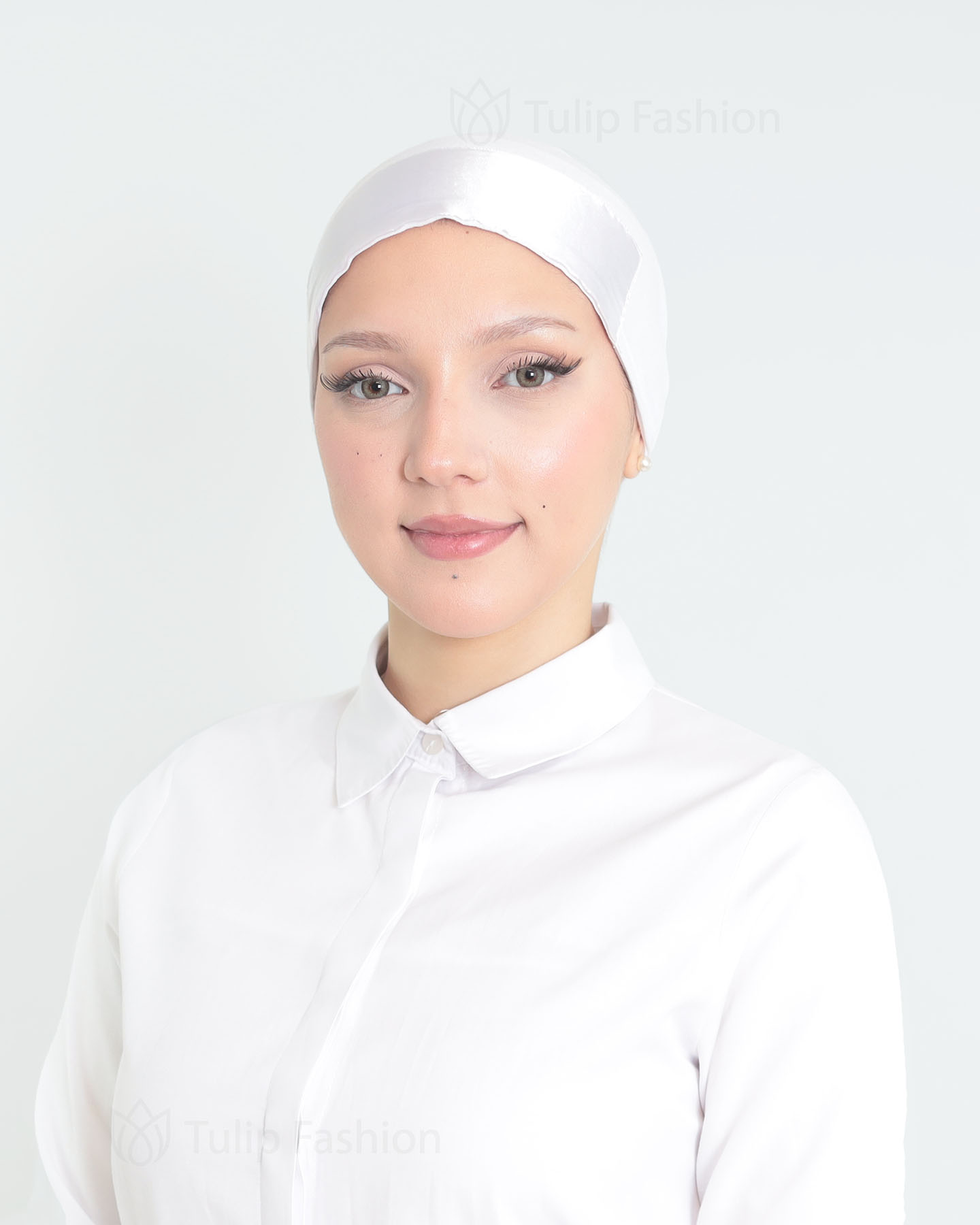 Cap - Tie-back Satin front - White