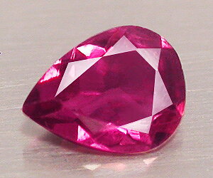 Piedra preciosa de turmalina rosa natural de primera calidad en forma de pera