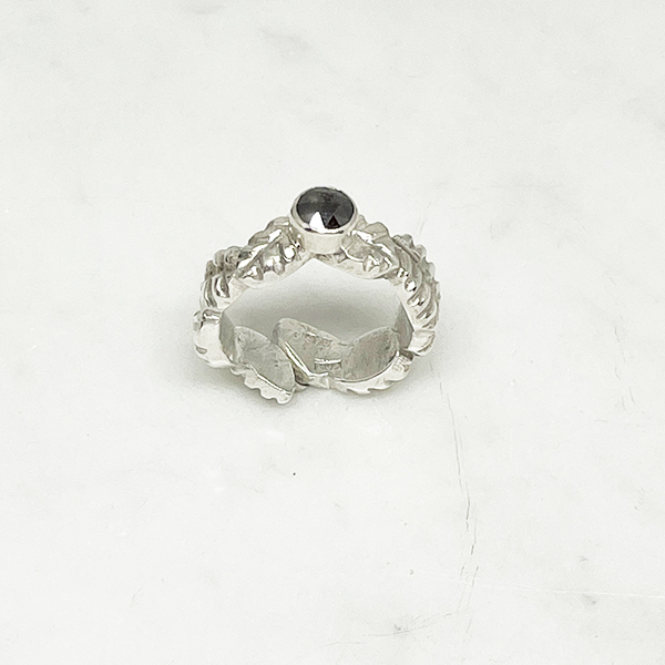 Diamantring vinrödbrun