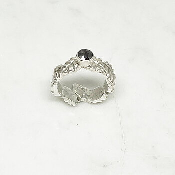 Diamantring vinrödbrun
