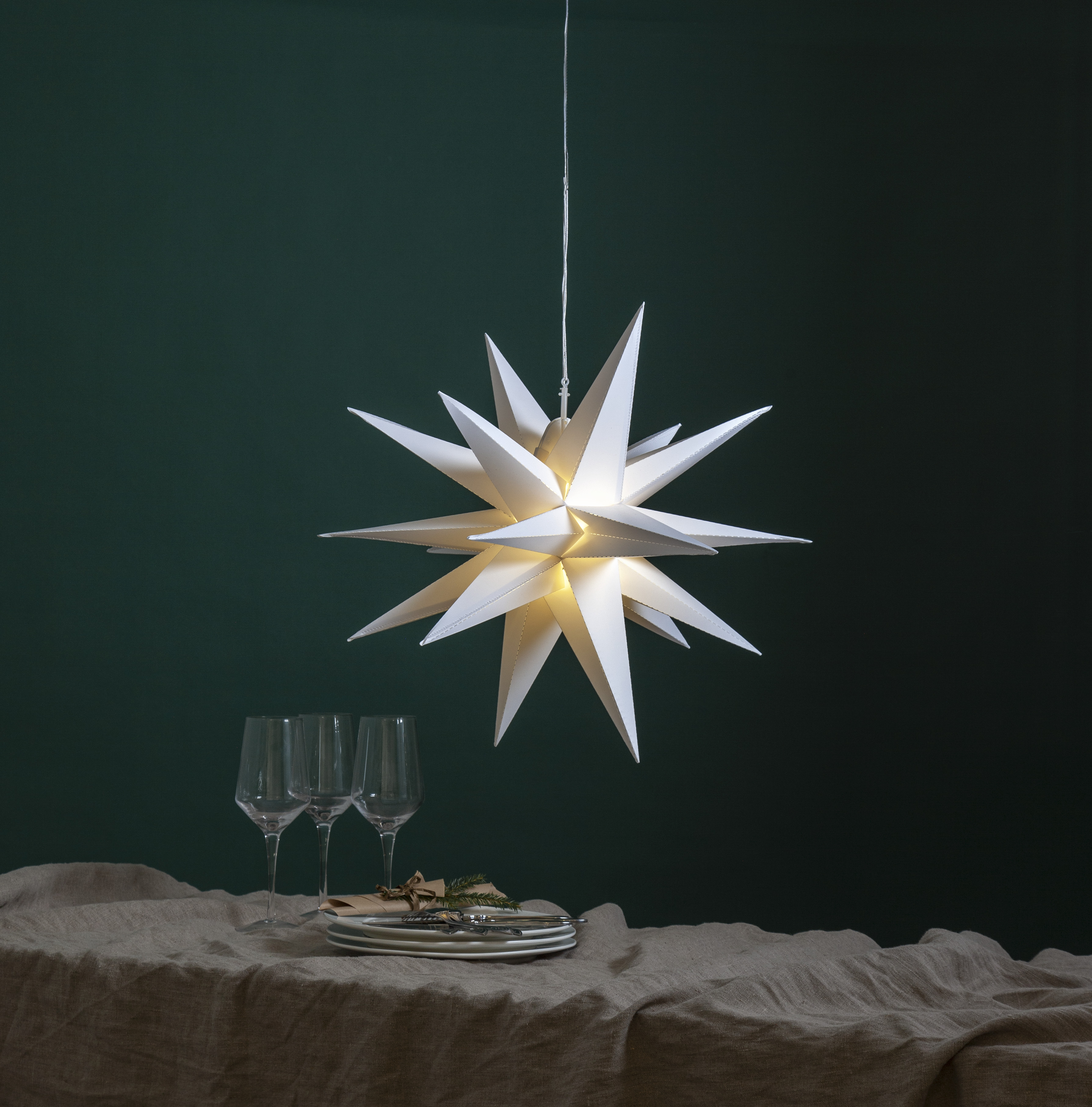 Stjärna 3D för utomhus och inomhusbruk. 57 cm vit. Adventsstjärna med batteri - 3