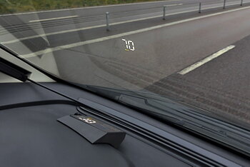 HEAD-UP DISPLAY TILL HUSBIL!