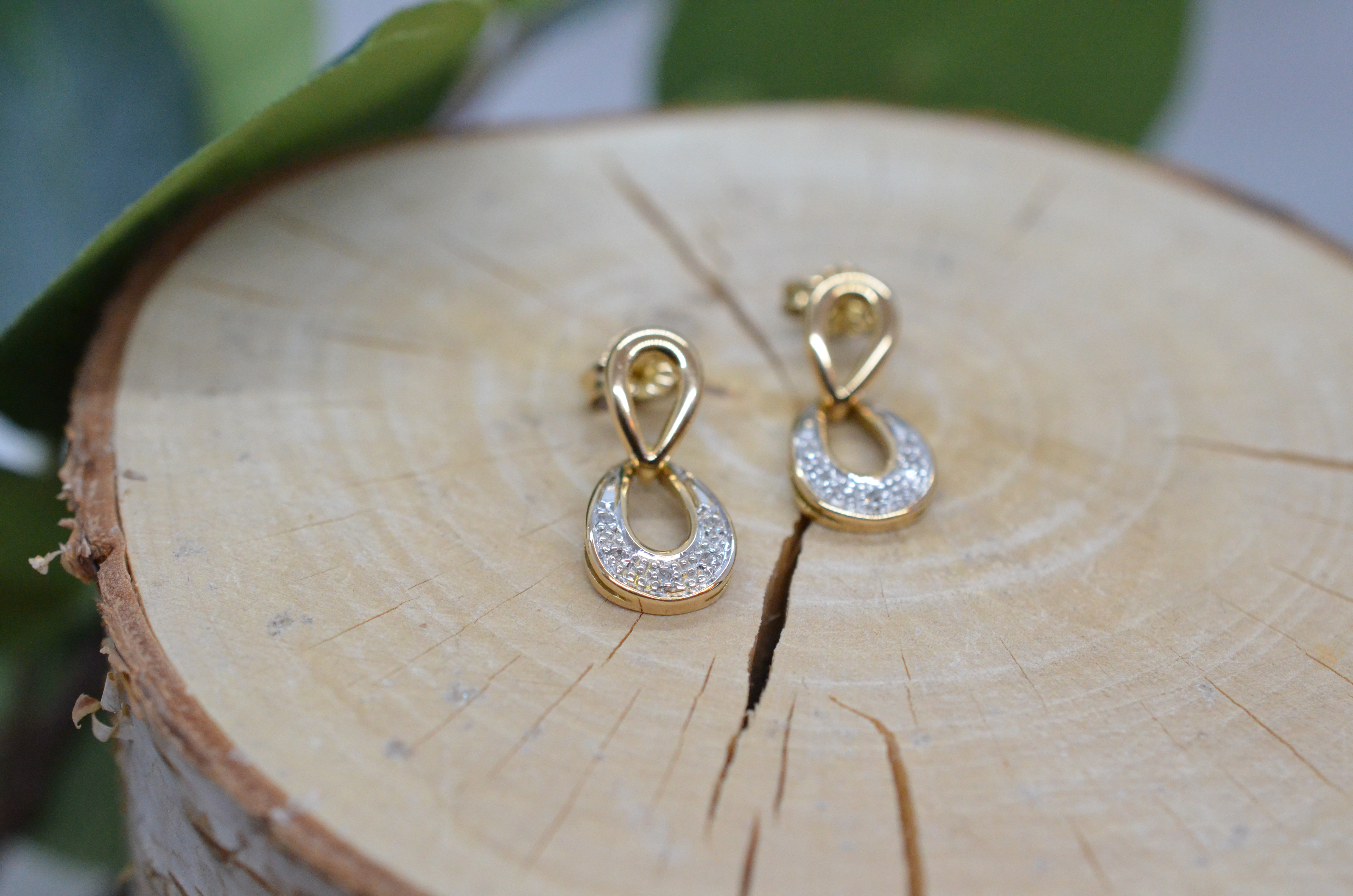 Second Hand 18k diamond earrings