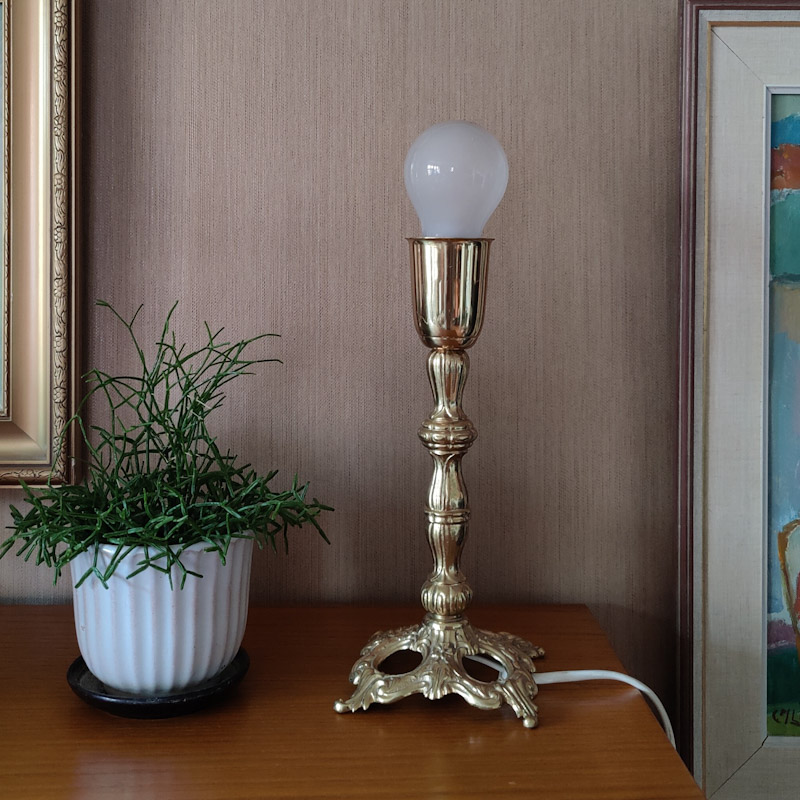 Lampfot i mässing
