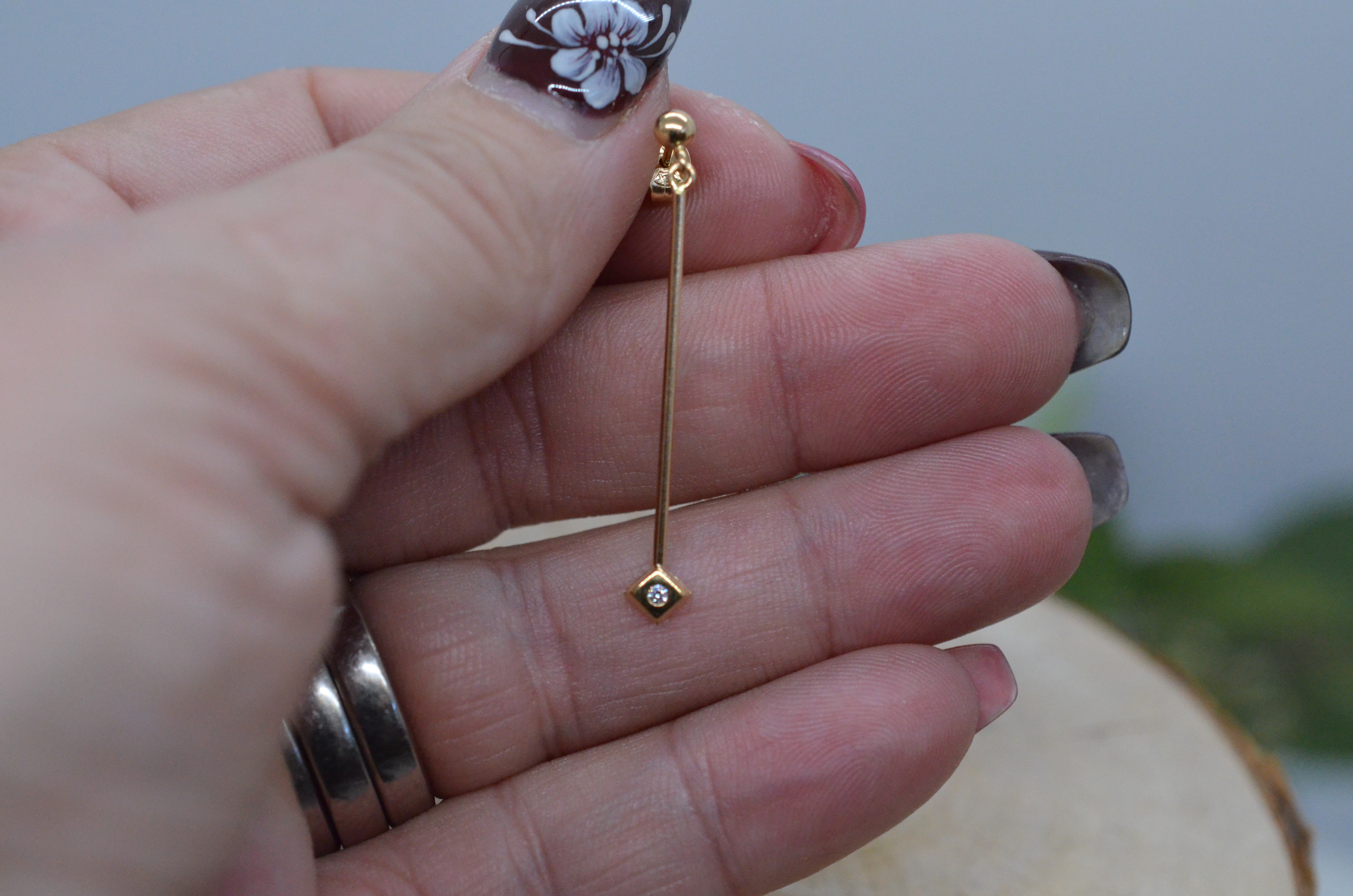 Second Hand 18k earrings with cz - 4