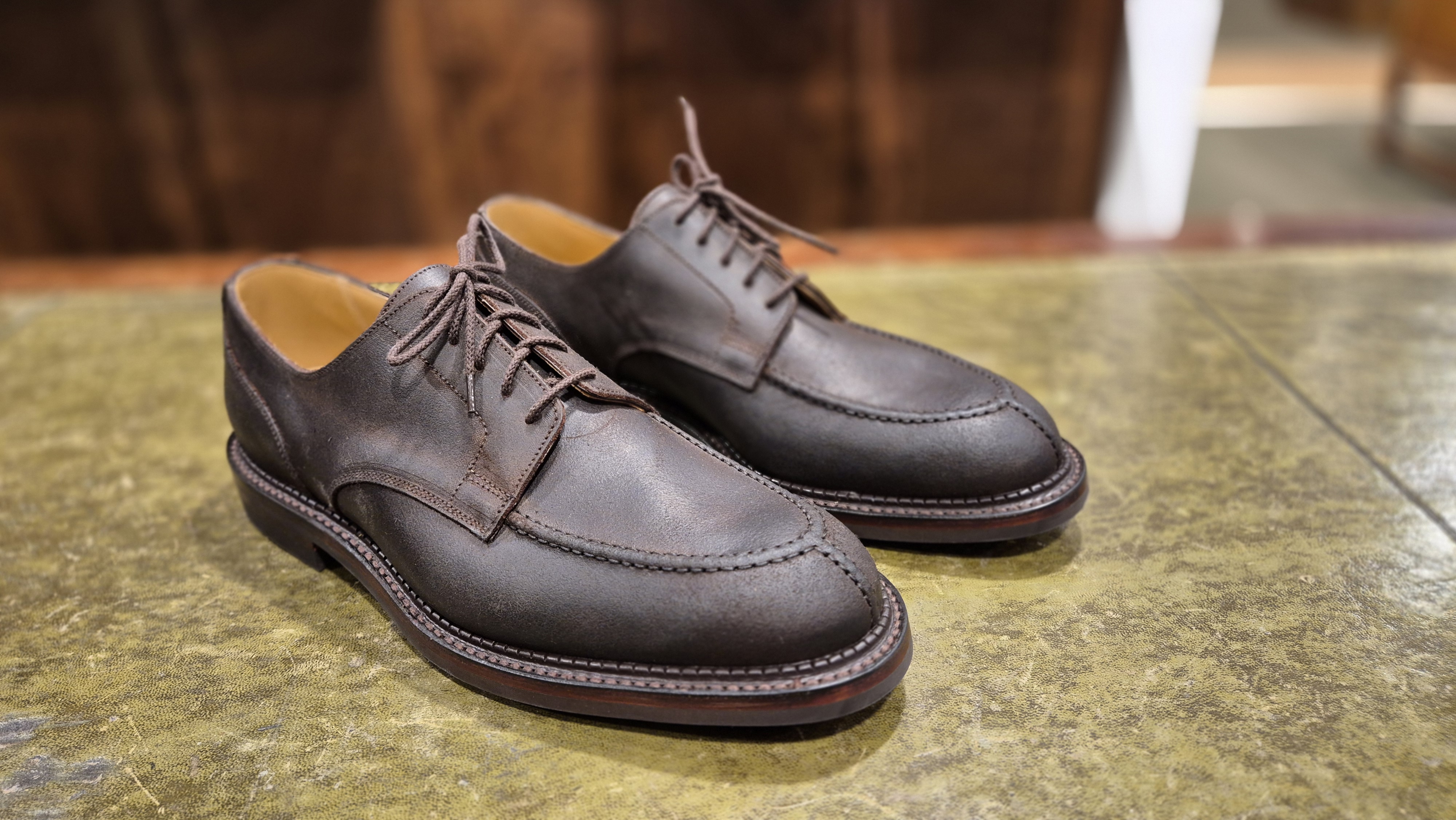 Denver MTO. Dk Br Roughout Suede