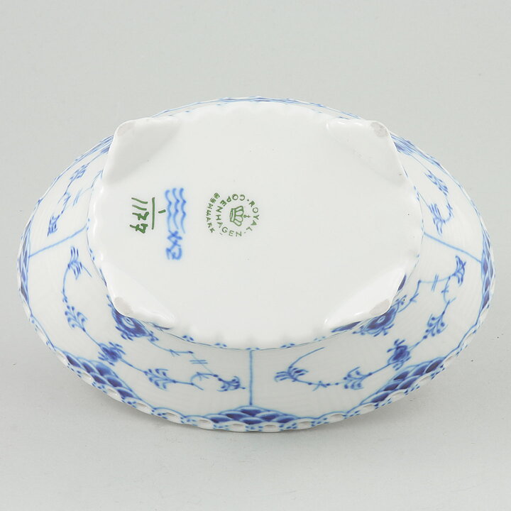Royal Copenhagen (Blue Fluted 20th Century) Full Lace Bowl 15 cm #1177