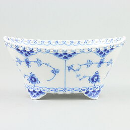 Royal Copenhagen (Blue Fluted 20th Century) Full Lace Bowl 15 cm #1177