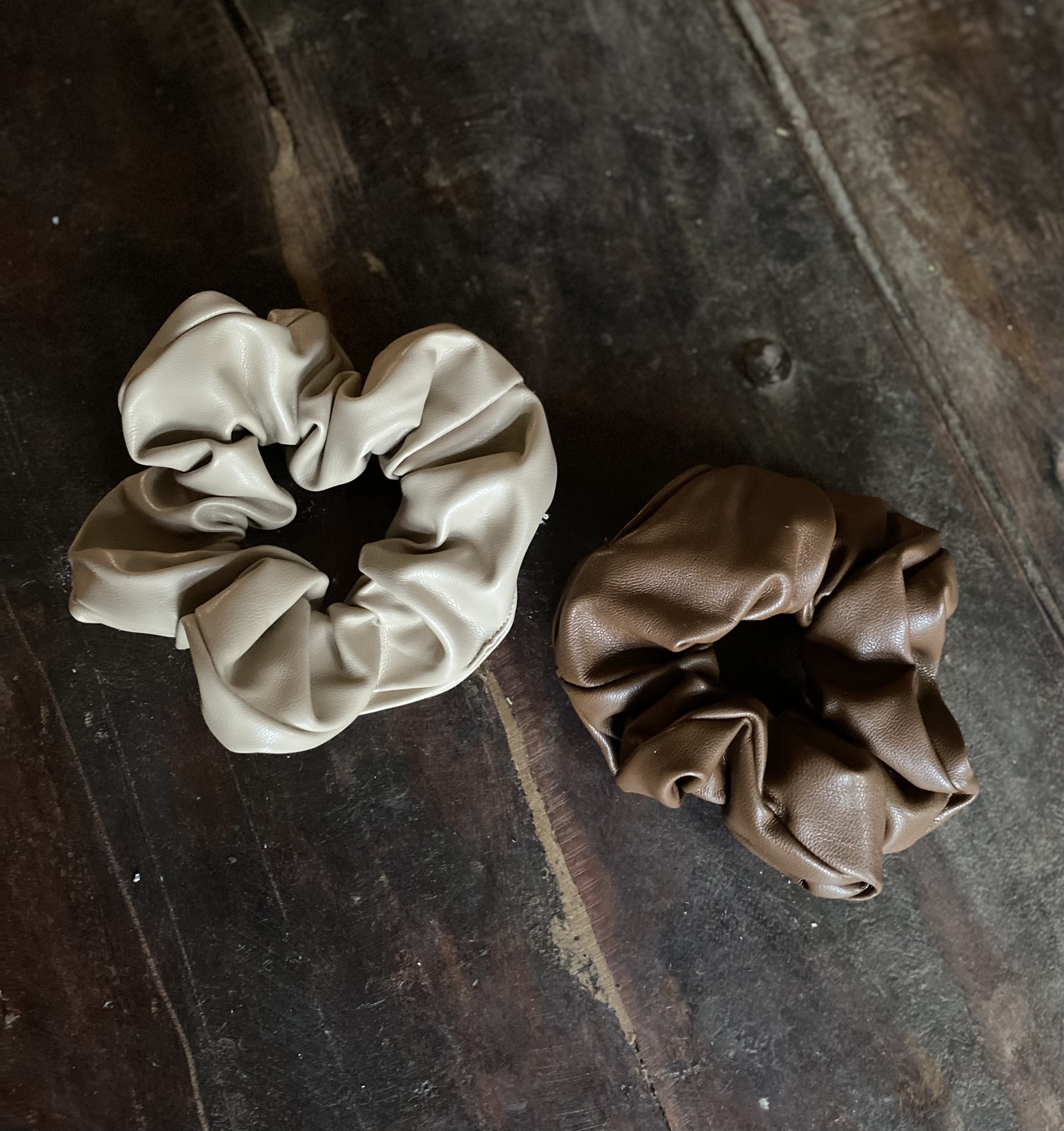 Scrunchie "läder"