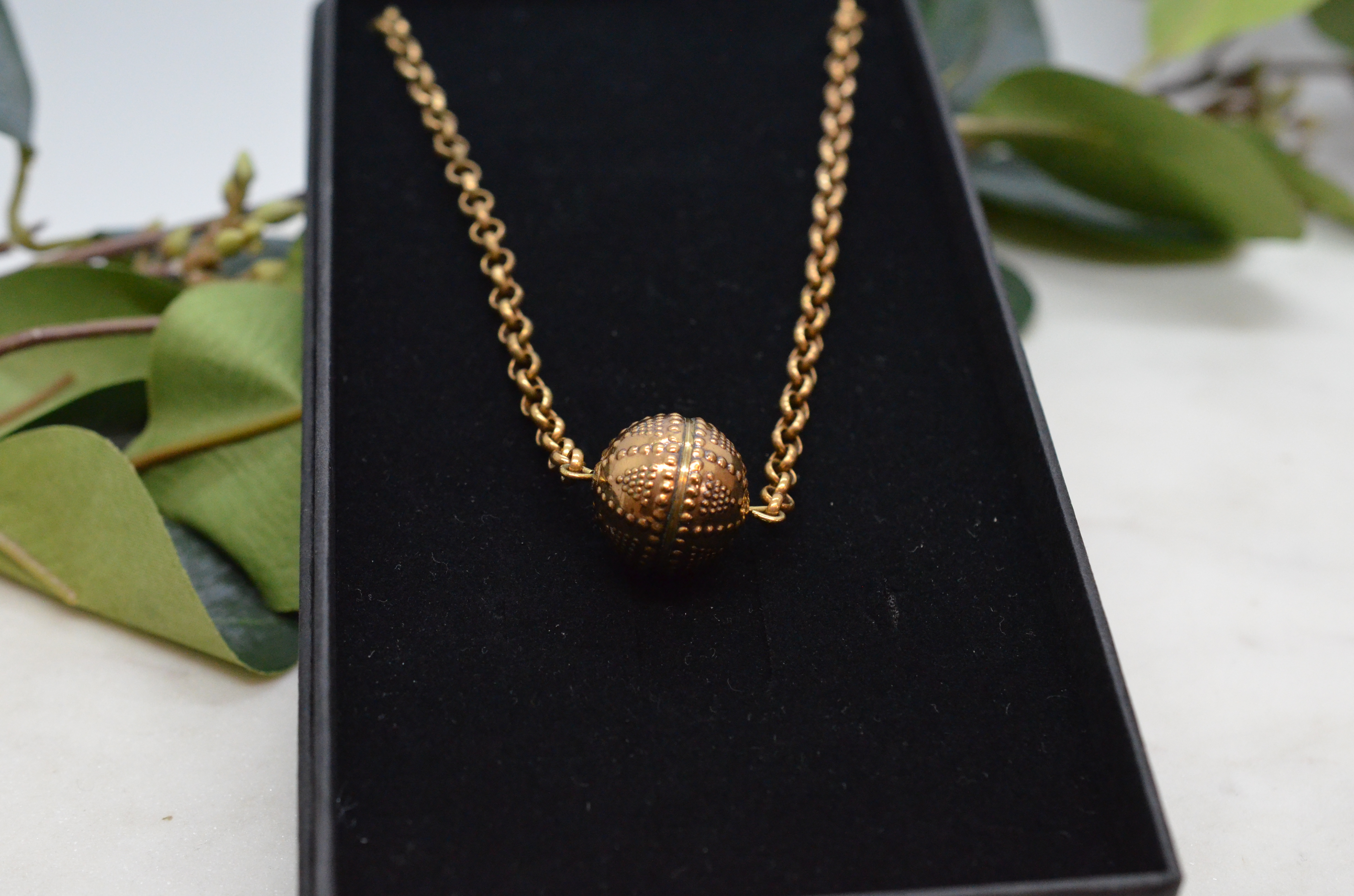 Second Hand Kalevala "Halikko", halsband i brons - 2