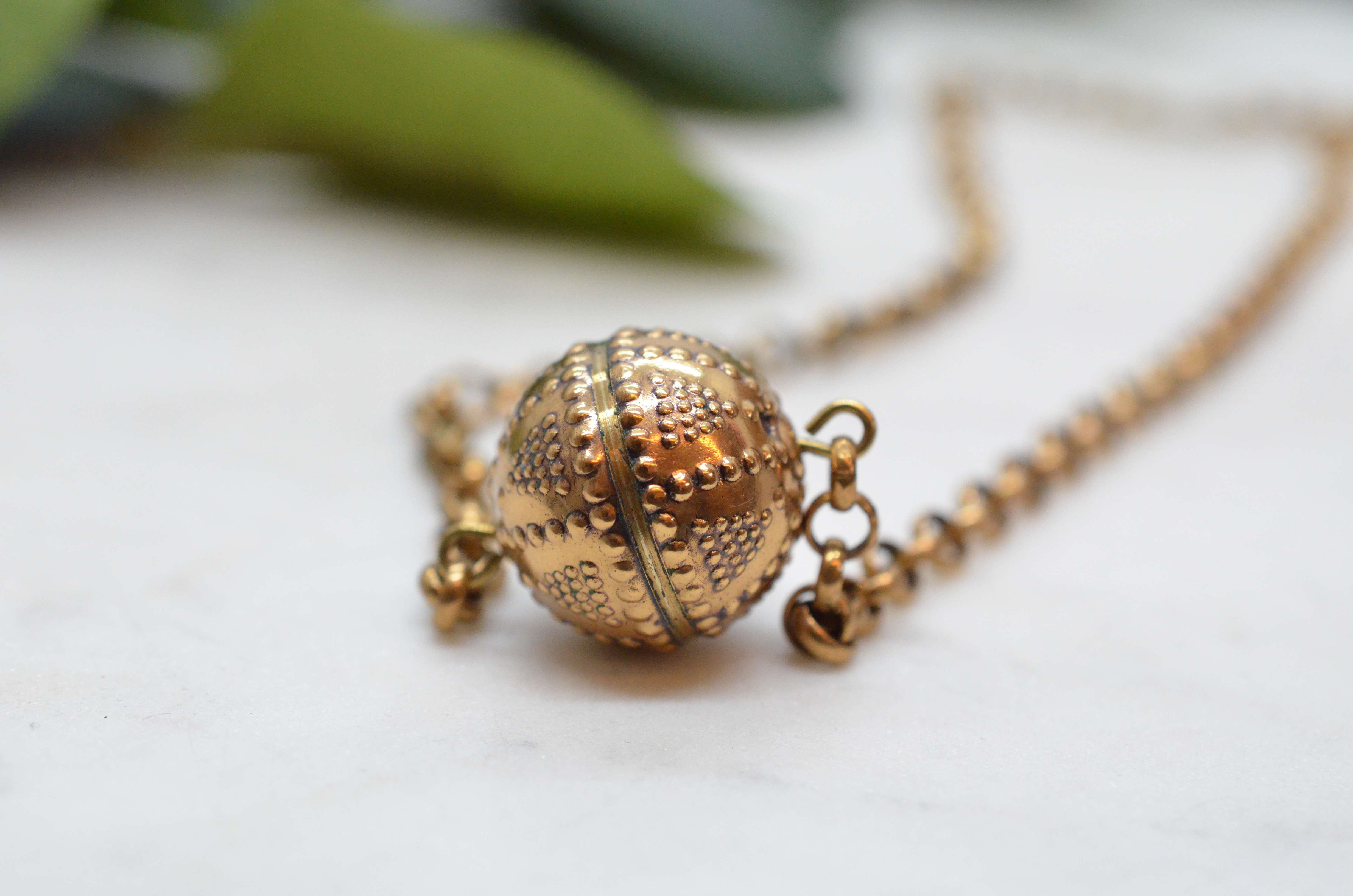 Second Hand Kalevala "Halikko", halsband i brons