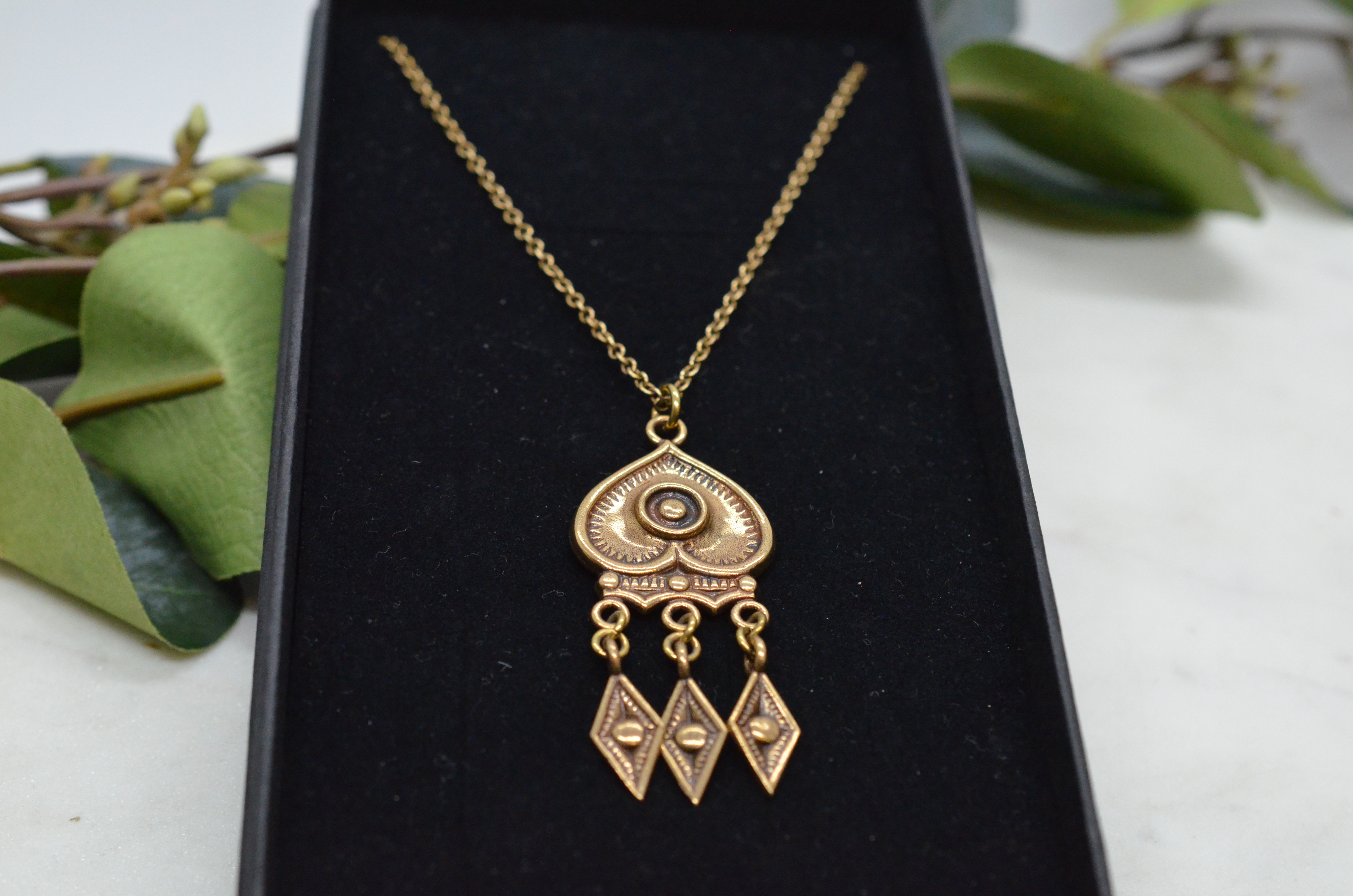 Second Hand Kalevala "Herttalethi", bronze necklace
