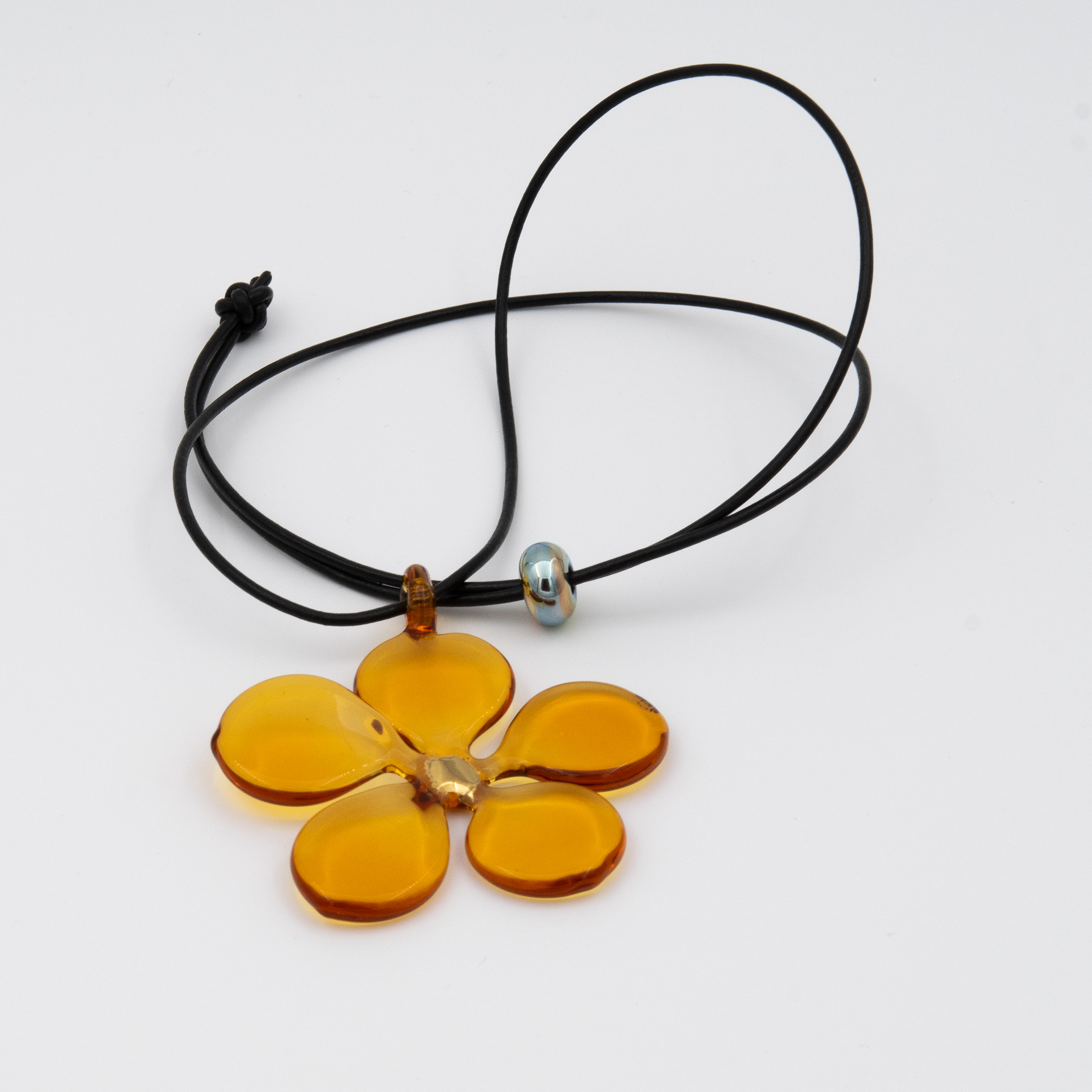 HALSBAND MED EN STILISTISK BLOMMA AV GLAS - 7
