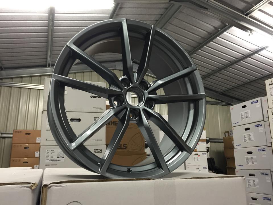 19" Pretoria style Gloss grey 5x112 - 2