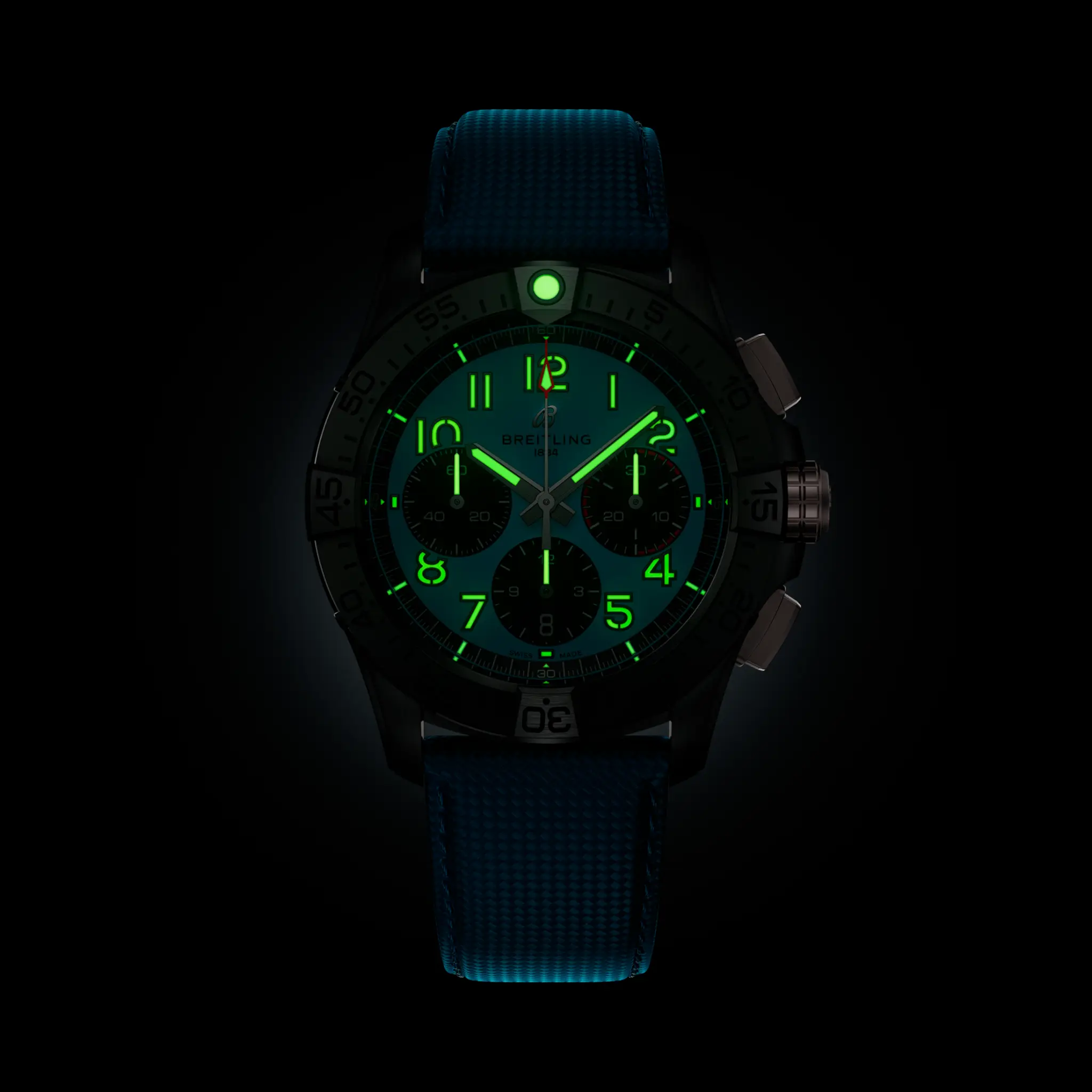 Breitling Avenger B01 Chronograph 42 Night Mission turkos mörk