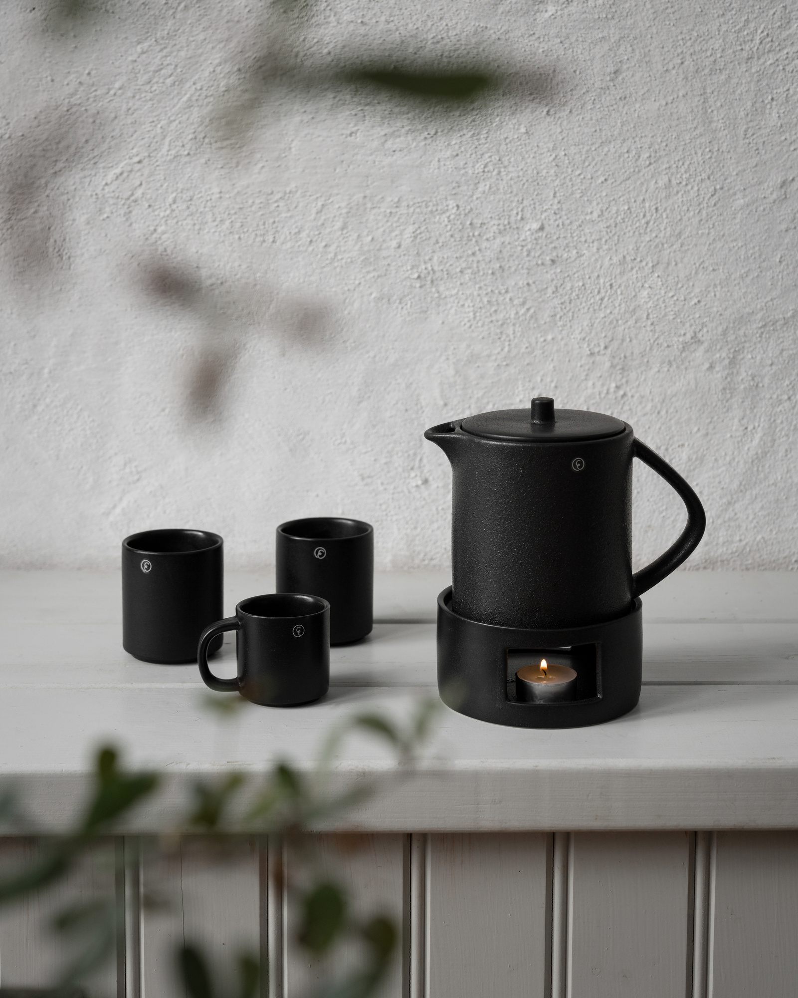 ERNST - Mulled wine jug with warmer - Teapot - Black - Stoneware