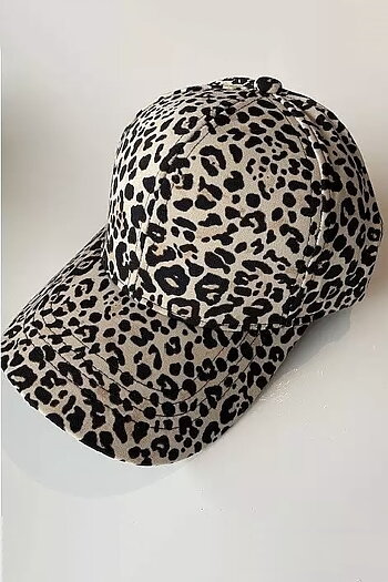 Qnuz -  Rie Leo cap