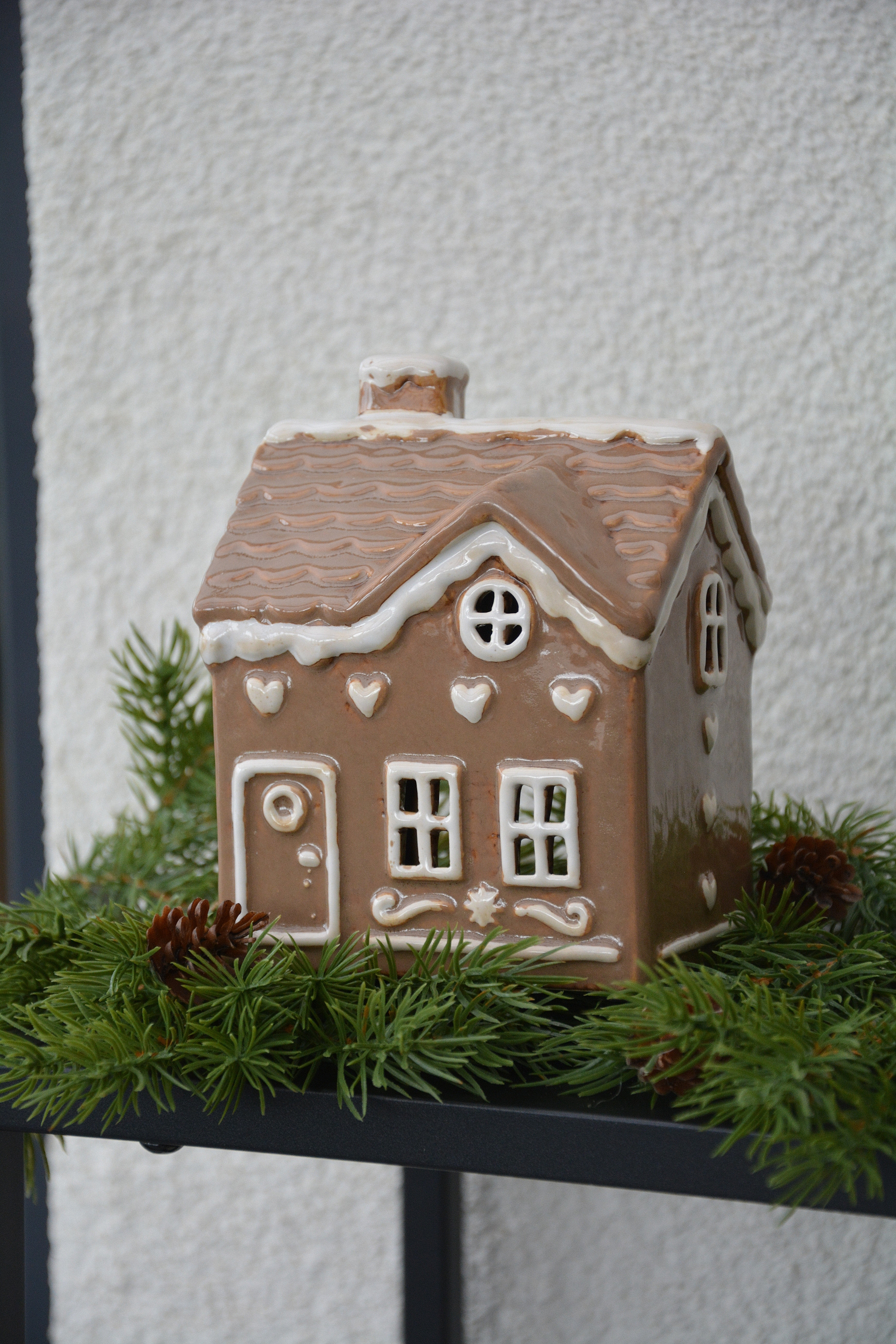 Huslykta pepparkakshus NR 3 i keramik