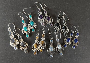 Örhängen i Silver med Cabochoner