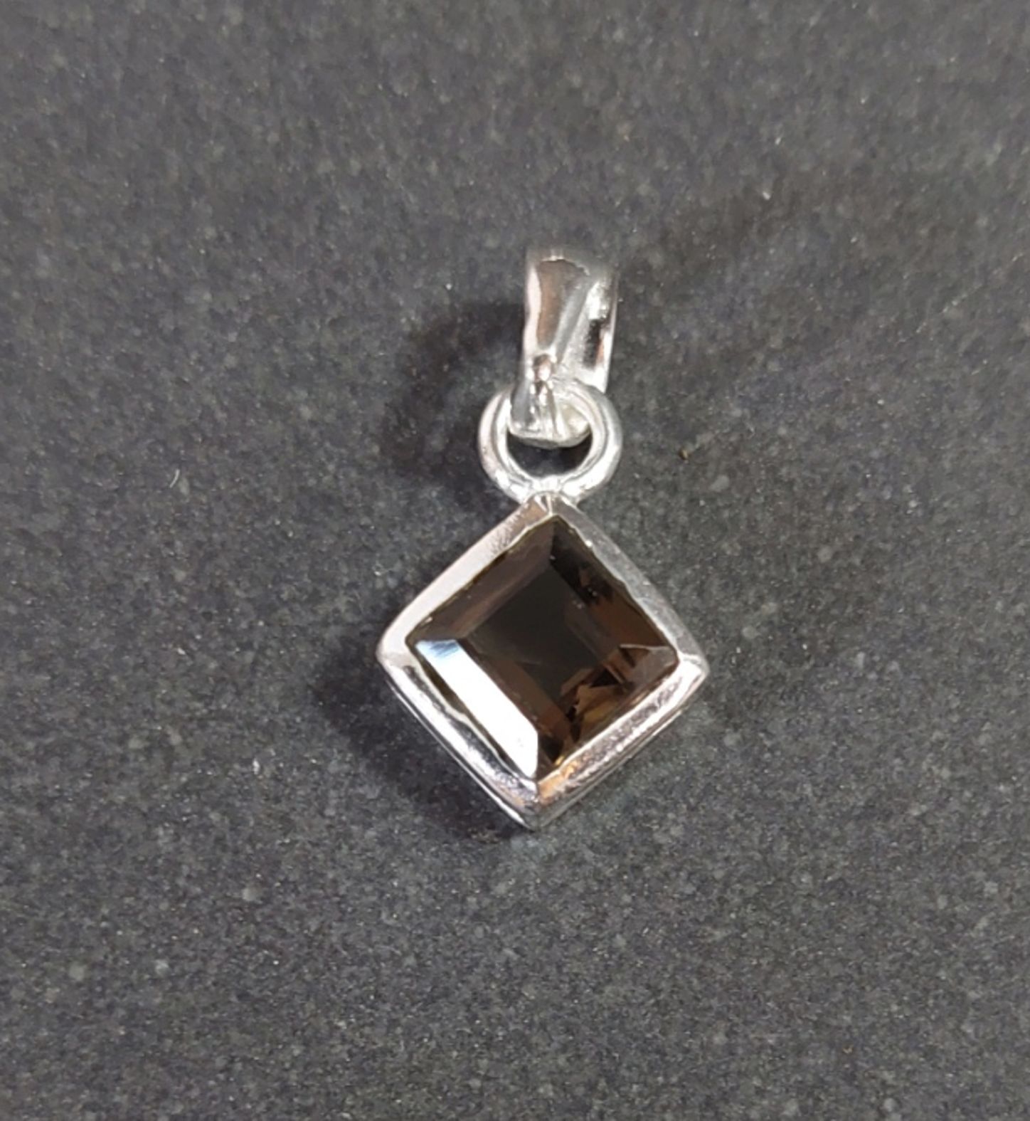 Silver hängen med Sten Cabochon i kvadratisk form  - 12