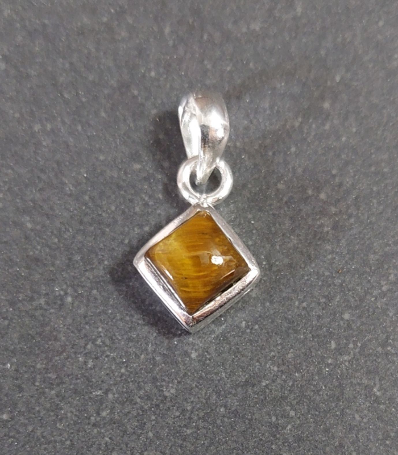 Silver hängen med Sten Cabochon i kvadratisk form  - 19