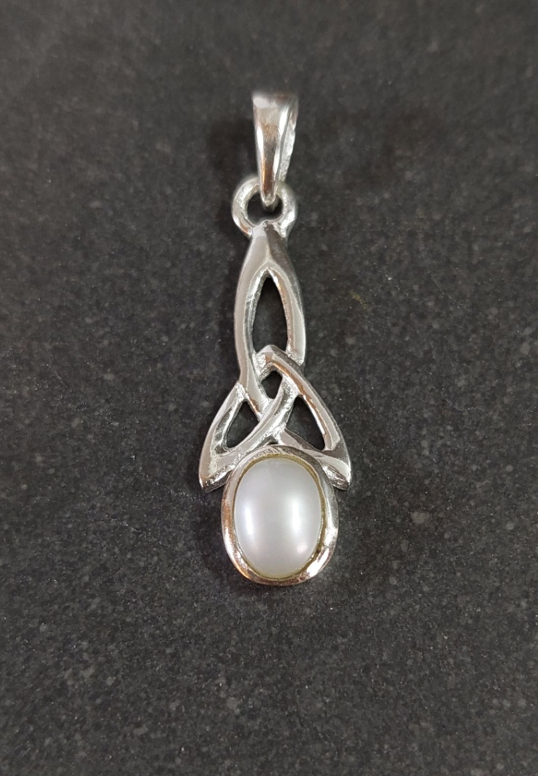 Silver hänge med Sten Cabochon - Triquetra - 11