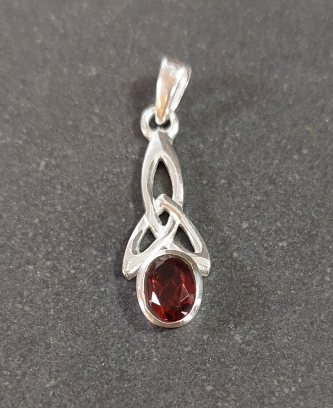 Silver hänge med Sten Cabochon - Triquetra - 21