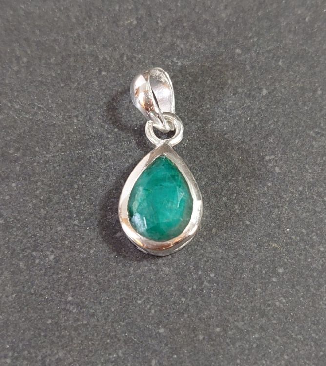 Silver hänge med Sten Cabochon - Droppform  - 10