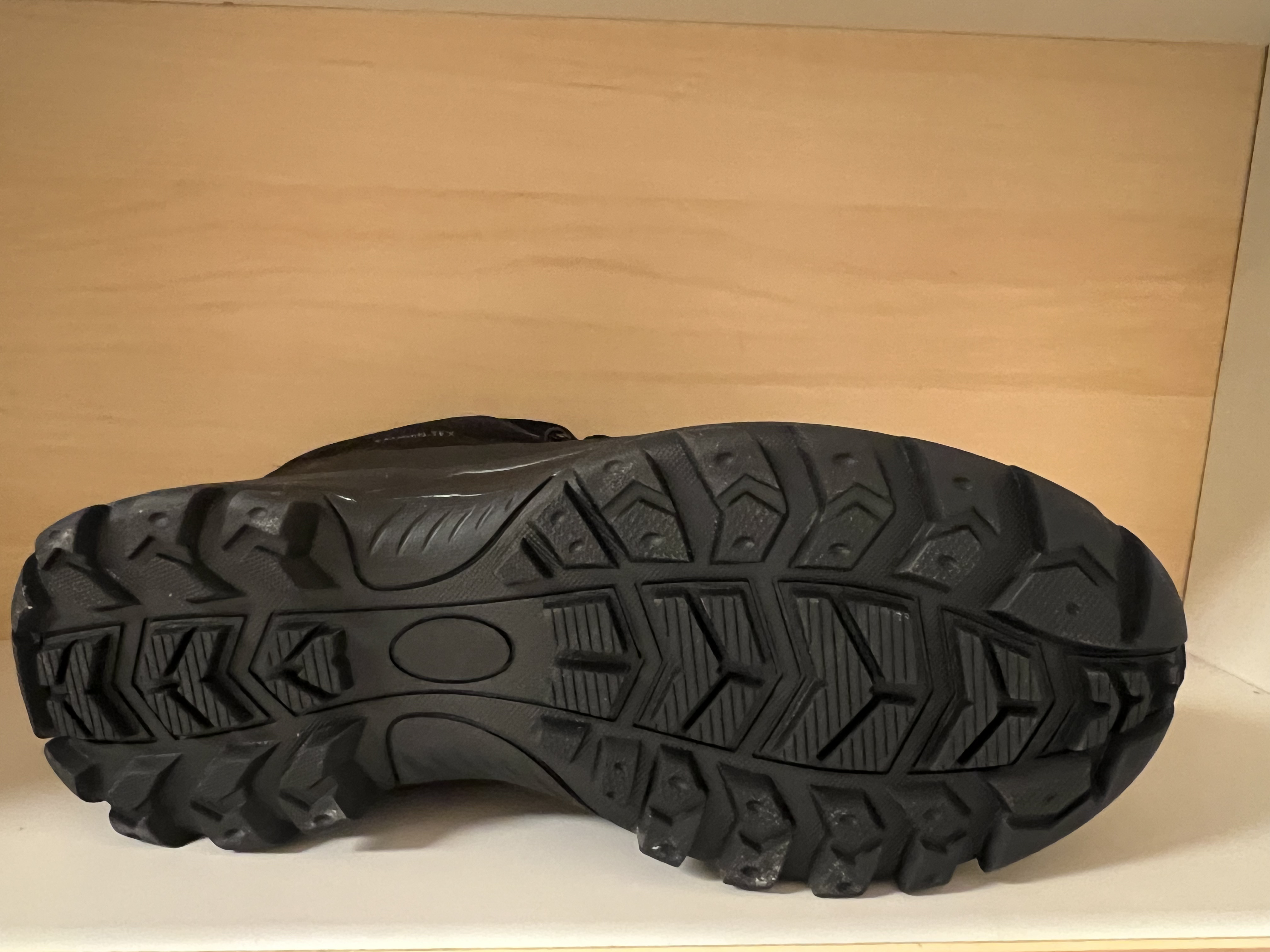 "Vandrar-känga"  Scholls Biomechanics. Lindrar smärta i vristerna, hälarna och knäna. Hjälper till att upprätthålla en korrekt hållning och korrekt position på foten. Storlekar 37-46. - 3